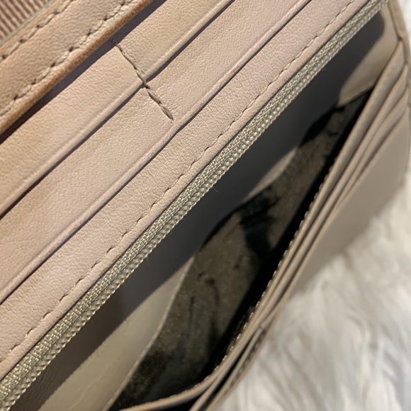 BURBERRY long continental wallet leather trim snap closure women’s - Picture 7 of 15